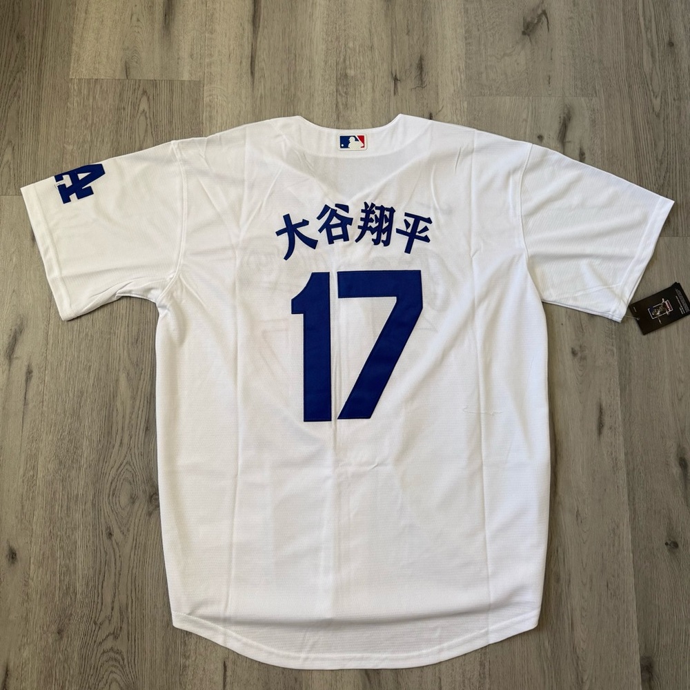 Shohei Ohtani Los Angeles Dodgers MLB Baseball New with tags men’s Large